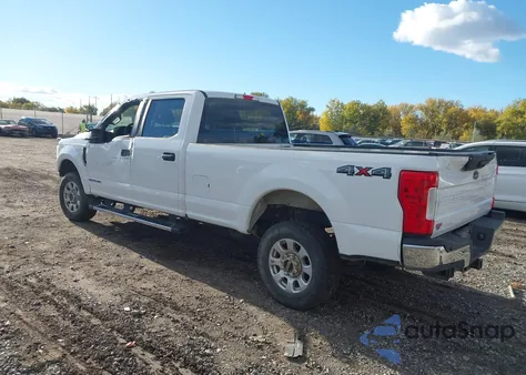 2018 Ford F-250 Xl из США, поврежденный, VIN 1FT7W2BT8JEB22772